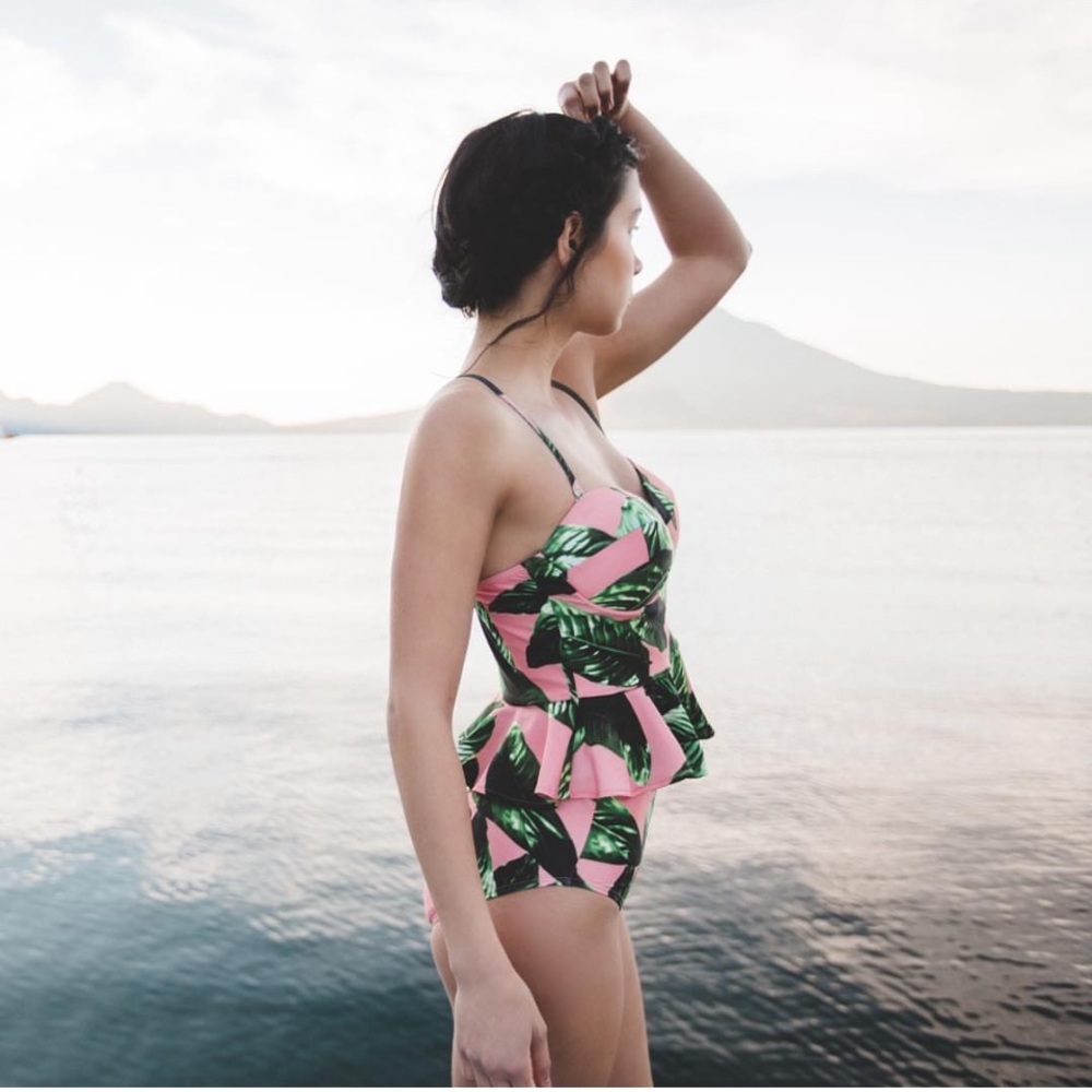 ALBION FIT Izabal Peplum Tankini Top - Picture 4 of 10